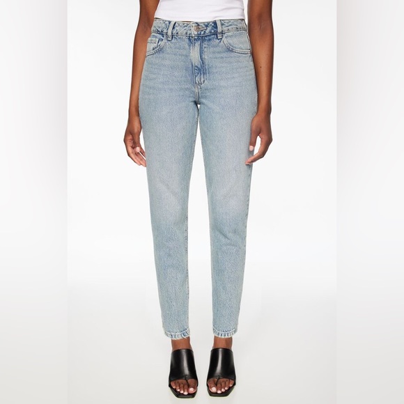 Dynamite Denim - Dynamite Claudia Mom Jean 6/28